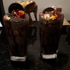 A picture of Oreo shake.
