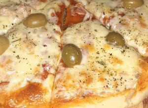 Una foto de Masa para pizza fácil, rica y súper económica!