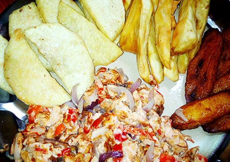 Recipe of Perfect Fried yam,potato and plaintain with fried egg