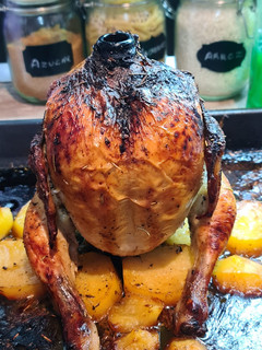 Una foto de Pollo sentado a la cerveza ( también llamado pollo violado!