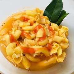 A picture of Bolognese macaroni soup.