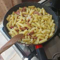 O poză a rețetei Spaghete cu carne mix cheddar/parmezan.