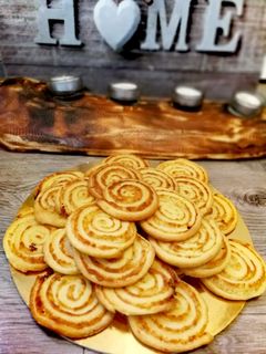Sajtos csiga recept fotója