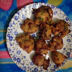 A picture of Mix veg fritters.