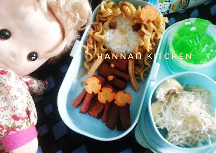 Bento curly haired doll