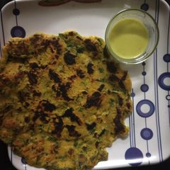 A picture of Besan chila.