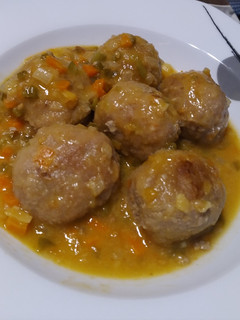 Una foto de Albóndigas a mi manera