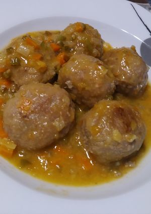 Una foto de Albóndigas a mi manera