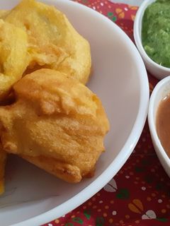 બટાકા વડા (Bataka Vada Recipe In Gujarati) રેસીપી મુખ્ય ફોટો