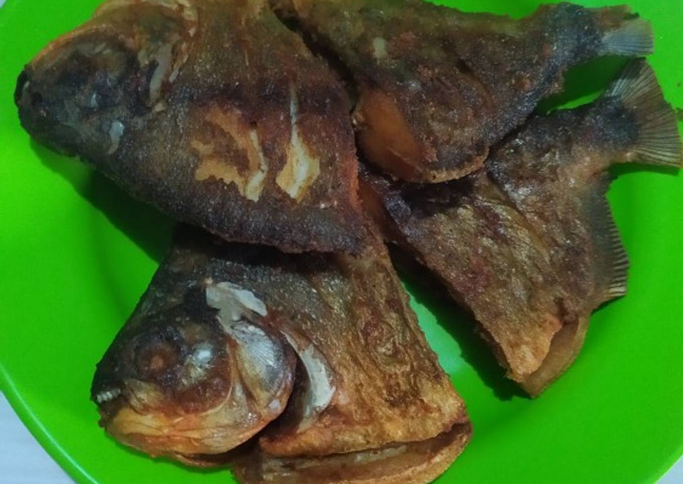 Ikan bawal goreng simpel