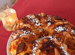Foto di Bolo-Rei / Ciambella natalizia portoghese