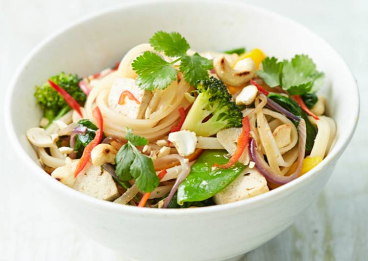 How to Prepare Favorite Veggie Noodle Stir-Fry