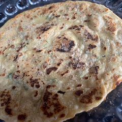 A picture of Oats Maize Cheela.