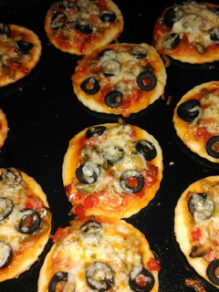 Una foto de Mini pizzas de verduras