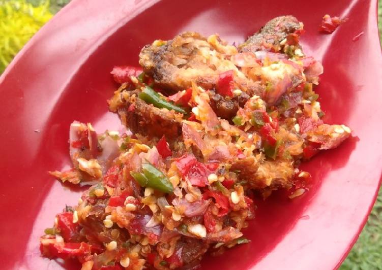 Resep Sambel bawang ikan pare Anti Gagal