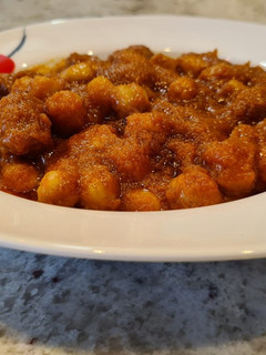 Una foto de Garbanzos con chistorra