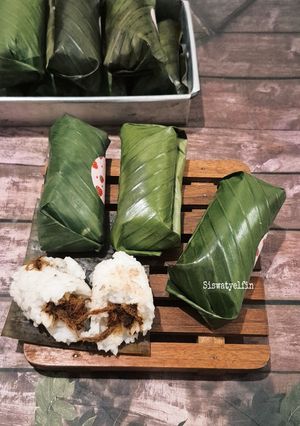Foto resep Lontong Nasi Isi Abon