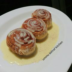 A picture of Cinnamon roll 2.