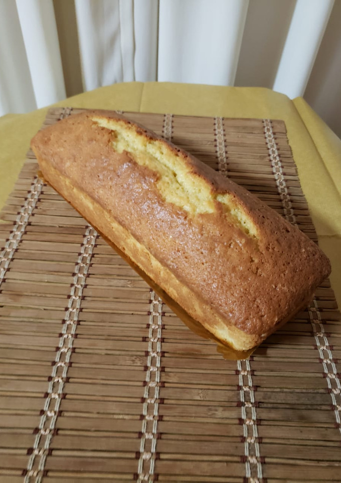 Una foto de Bizcocho aromático de naranja 🍊