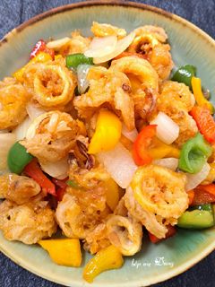 Hình của món Mực chiên nước mắm.