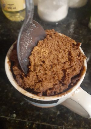 Una foto de Torta de chocolate en taza mediana