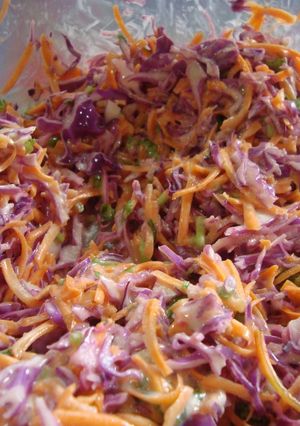 Una foto de Ensalada de repollo y zanahoria