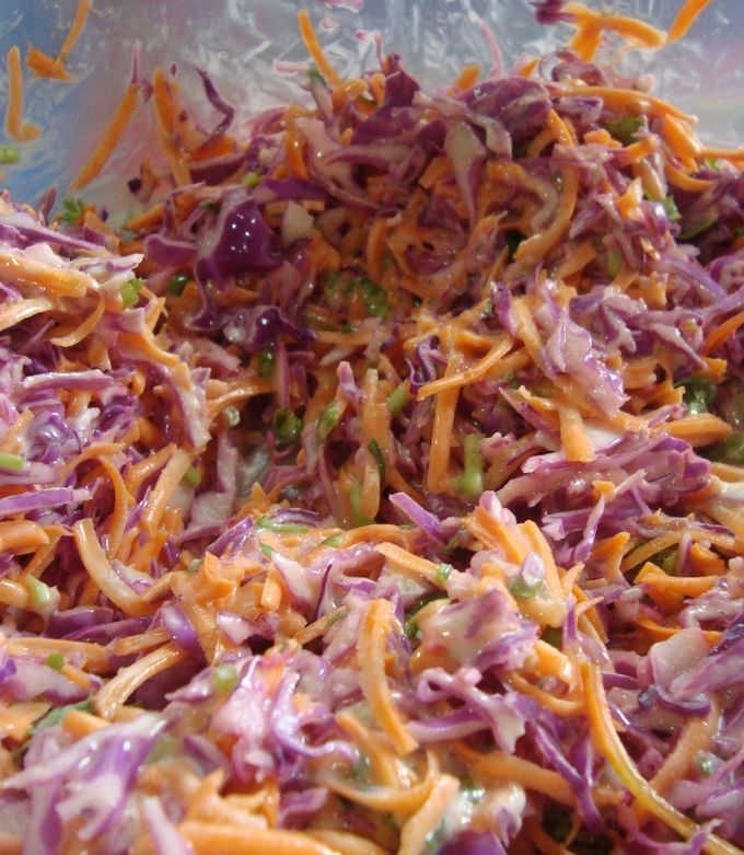 Una foto de Ensalada de repollo y zanahoria