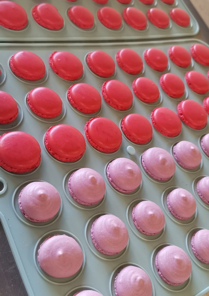 Una foto de Macarrons de colores