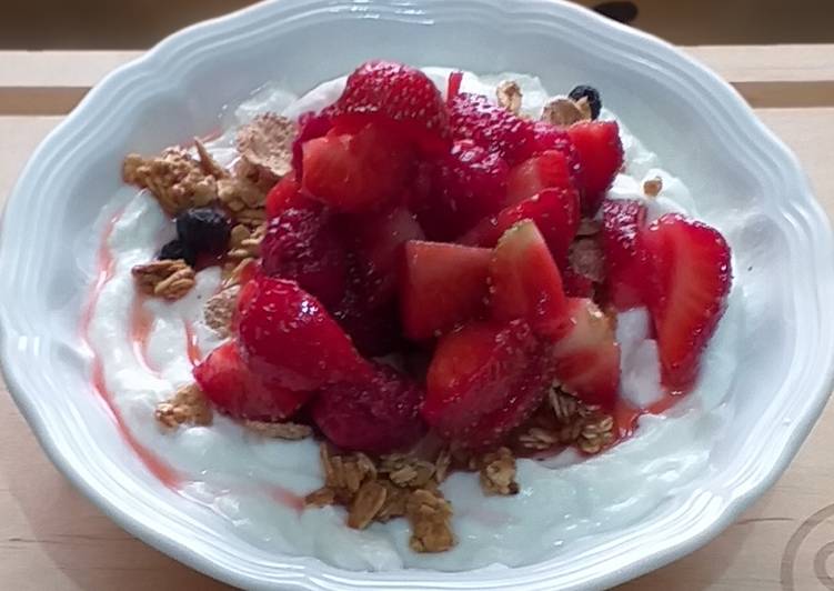 Yogurt e frutti rossi