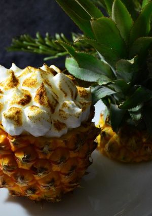 Une photo de Ananas rôti meringué