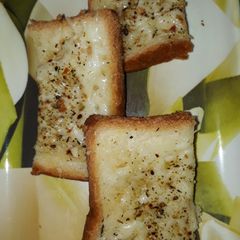 A picture of Great cheesy Garlic Bread.