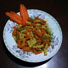 A picture of Tricolour pasta.