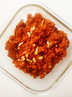 கேரட் அல்வா (Carrot halwa)🥕 செய்முறை முக்கிய புகைப்படம்