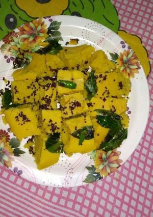 A picture of Dhokla.