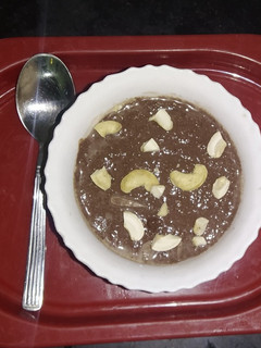 சாக்லேட் சியா புட்டிங்கு(Chocolate chia Pudding recipe in tamil) செய்முறை முக்கிய புகைப்படம்