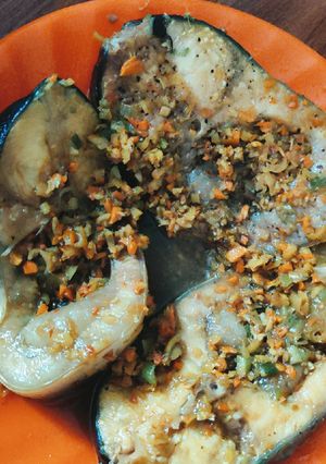 Hình của món Cá basa kho nghệ.