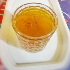 A picture of Saffron tea kashmiri Kesar kavo.