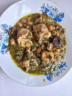 عکسی از دستور قرمه سبزی با مرغ