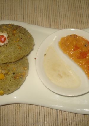 A picture of Green Moong dal pandoli.