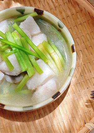 Hình của món Canh Khoai Sọ Rau Cần.