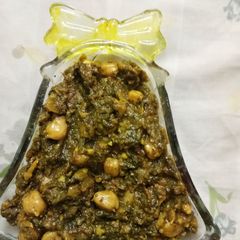 A picture of Palak chole.
