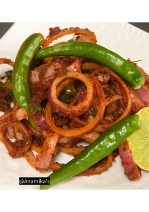 A picture of Punjabi Dhaba Style: Chatpata 'Lachha Onions' Salad 🥗.
