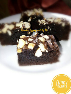Foto resep Fudgy Brownies topping mente