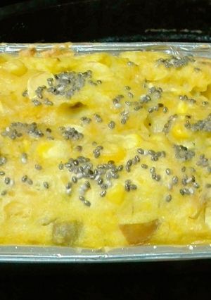 Una foto de Budín con choclo, zapallitos y lo que tengamos en la heladera!
