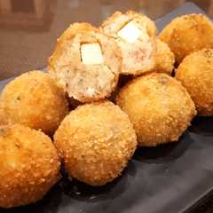 รูปของ Bitterballen (tanpa kentang tanpa pasta)
