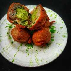 फराली चटनी बडा (Farali chutney bada recipe in hindi)-レシピのメイン写真