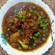 Cauliflower green peas curry
