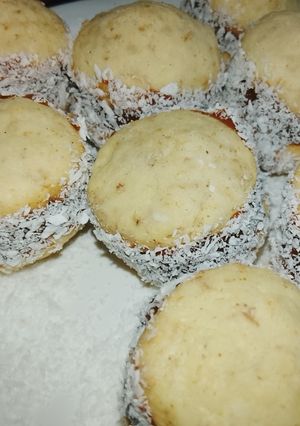 Una foto de Mini Alfajores de Maicena Integral