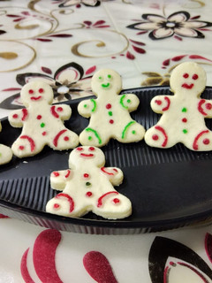A picture of Ginger bread man cookies.