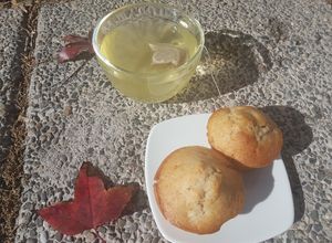 Una foto de Muffins de pera 🍐y canela